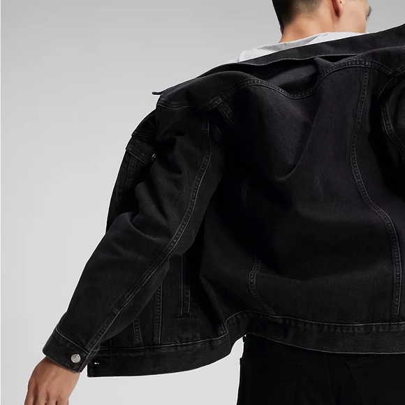 Calvin Klein Denim Trucker Style Jacket NWOT * - Picture 4 of 4